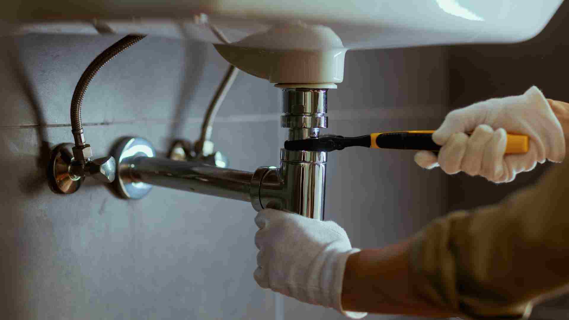 Vizinhos resolvendo um problema amigavelmente